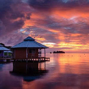 Mango Creek Lodge
